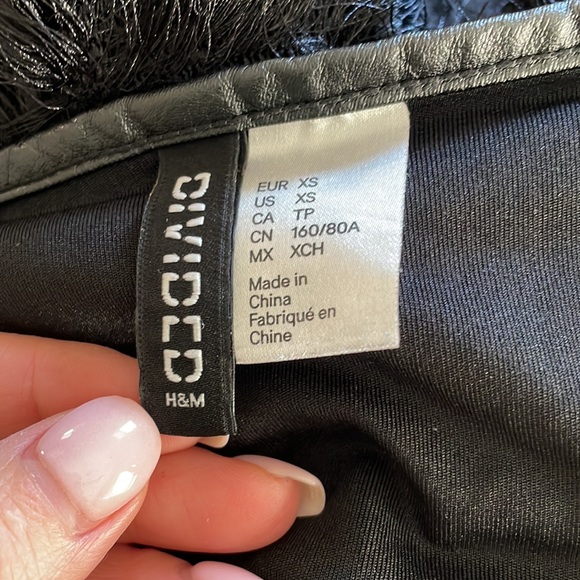 H&M fringe vest fashion statement - Picture 6 of 7